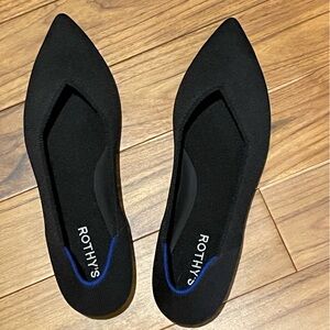 Rothy’s black the point II worn once size 9.5